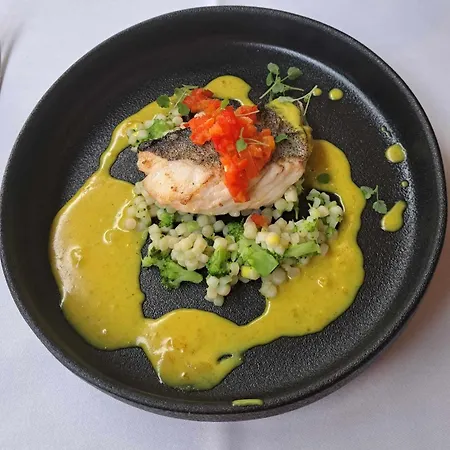 Restaurant De Kommel فندق