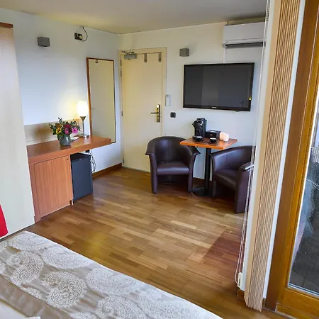 Restaurant De Kommel فندق