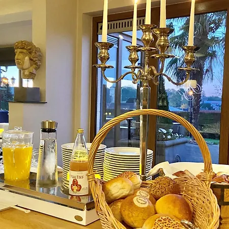 فندق Restaurant De Kommel 3*