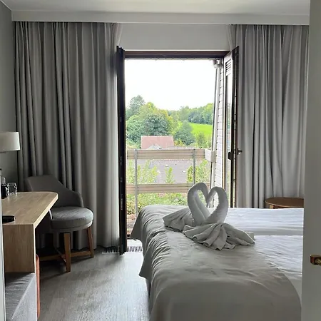 Restaurant De Kommel ホテル 3*