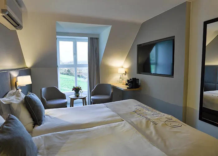 ホテル Restaurant De Kommel フーレン