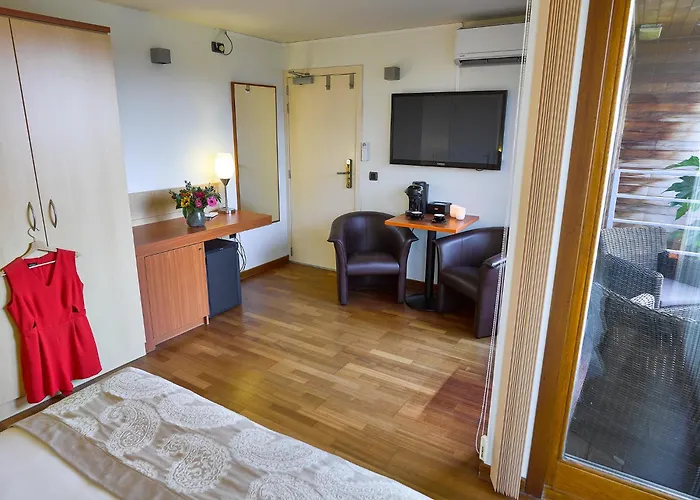 Restaurant De Kommel ホテル