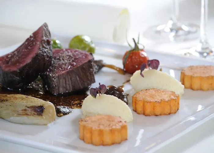 מלון Restaurant De Kommel 3*