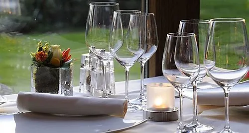 Restaurant De Kommel ホテル フーレン