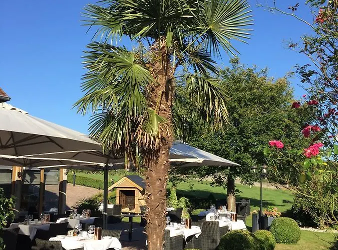 ホテル Restaurant De Kommel